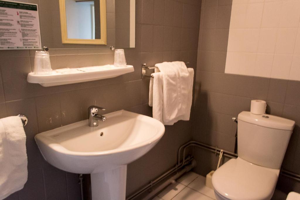 Hotel De Flandre Compiègne Habitación foto