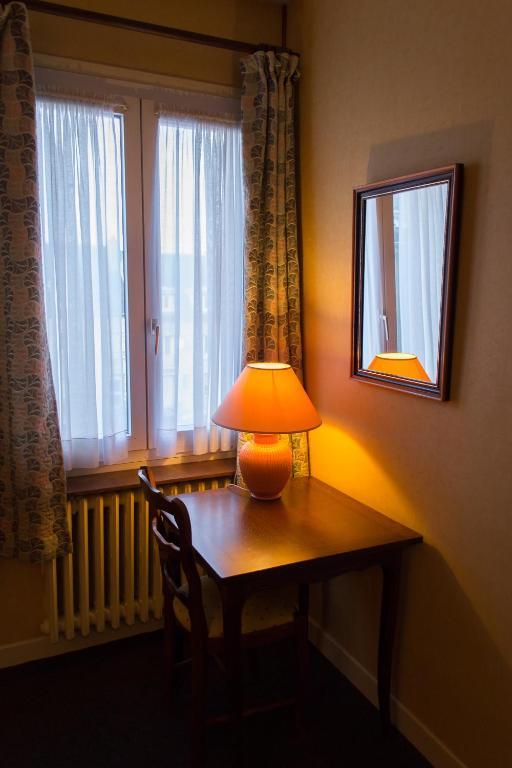 Hotel De Flandre Compiègne Habitación foto