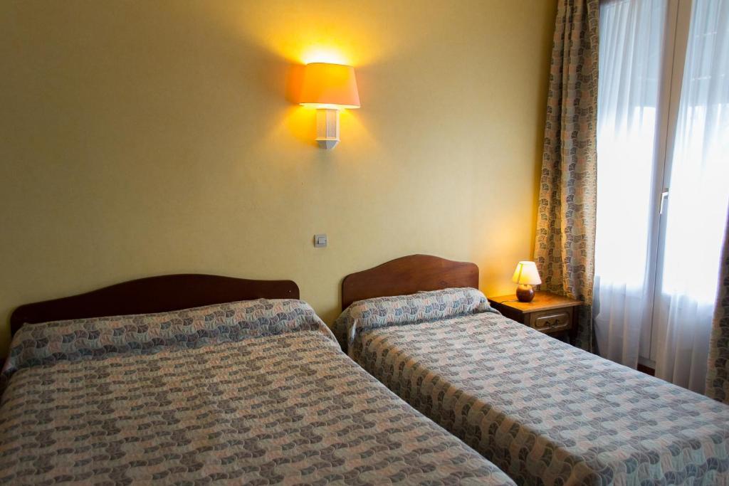 Hotel De Flandre Compiègne Habitación foto